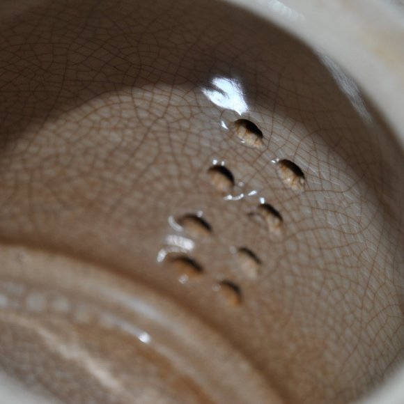 Vintage Porcelain Teapot with Felt Lined Aluminum Warmer - Picture 12 of 16